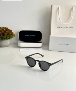 Marc Jacobs Black