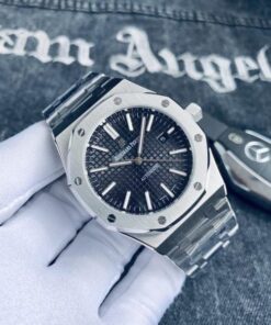 Audemars piguet royal Oak Quartz Silver-Black